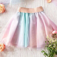 Szycie tiulowej spódnicy