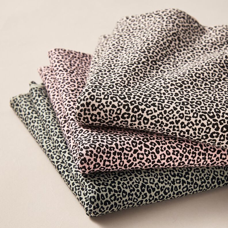 Dżersej bawełniany miniaturowy nadruk w panterkę – greige/czerń,  image number 5