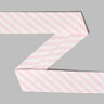 różowy