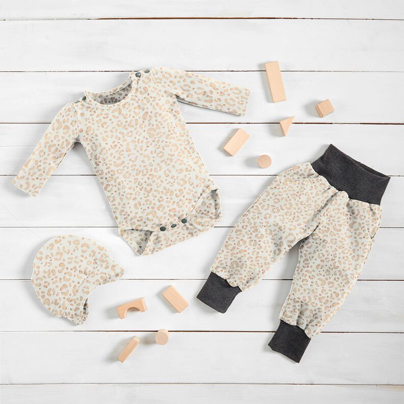 D?ersej pr??kowany subtelny wz&oacute;r w panterk? nadruk cyfrowy &ndash; biel,  image number 5