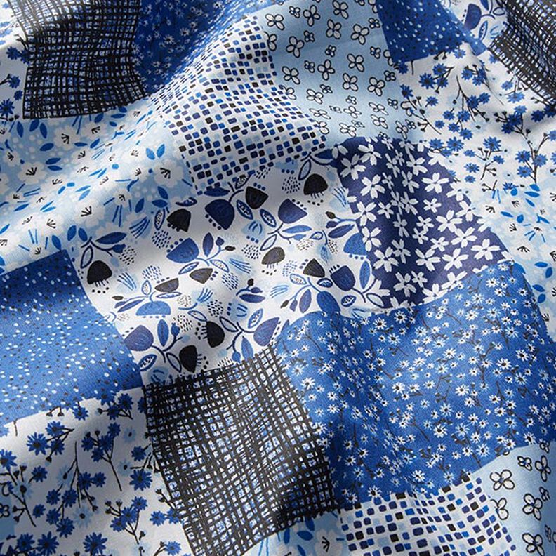 Tkanina bawełniana Kreton o wyglądzie patchworku – biel/błękit,  image number 2
