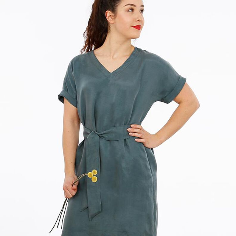 FRAU VIKKI – luźna sukienka z dekoltem w szpic i paskiem, Studio Schnittreif  | XS -  XXL,  image number 2