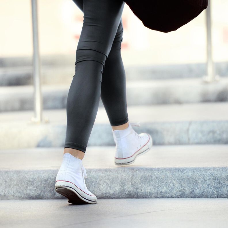 Sztuczna skóra z welurem na lewej stronie  – ciemnogranatowy,  image number 7