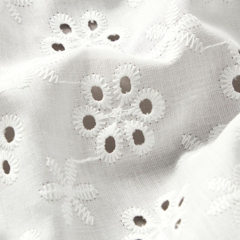Tkanina bawełniana z haftem angielskim w kwiaty – biel,  image number 2